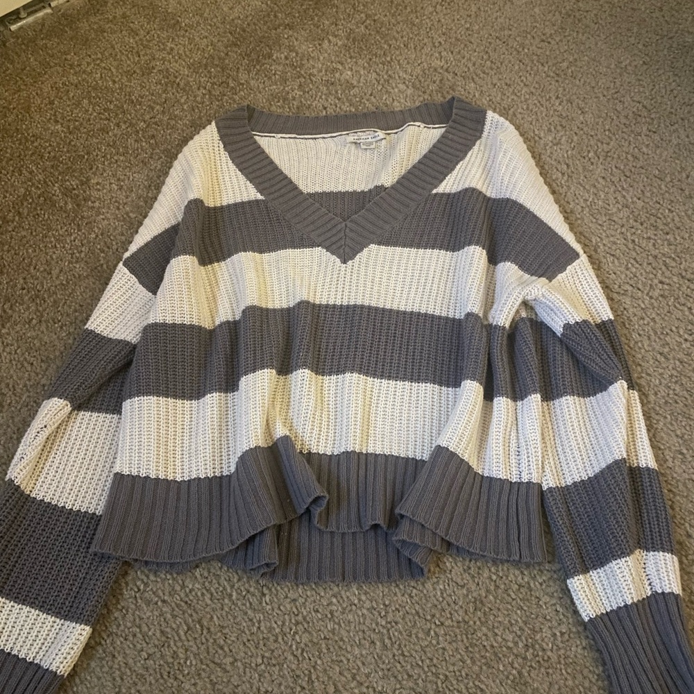 American eagle sweater